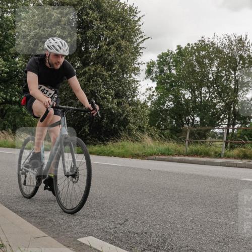 30.08.2026 - Elbe Triathlon Hamburg Michael Burmester http://msf.ph/oto/10111702 30.08.2026 15:23:38 Radfahren 143, 2 meine-sportfotos.de