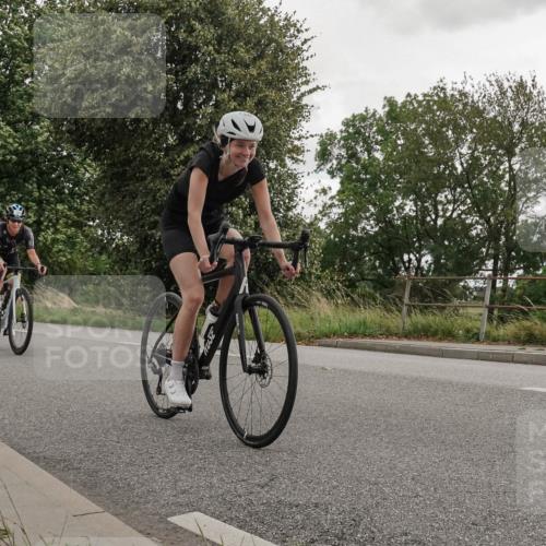 30.08.2026 - Elbe Triathlon Hamburg Michael Burmester http://msf.ph/oto/10111704 30.08.2026 15:23:57 Radfahren  meine-sportfotos.de