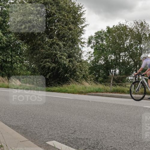 30.08.2026 - Elbe Triathlon Hamburg Michael Burmester http://msf.ph/oto/10111708 30.08.2026 15:24:44 Radfahren  meine-sportfotos.de