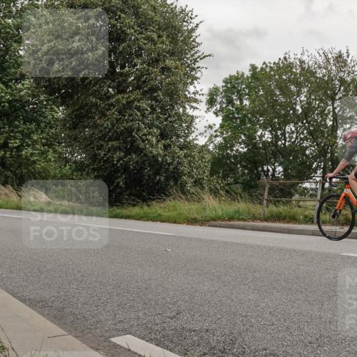 30.08.2026 - Elbe Triathlon Hamburg Michael Burmester http://msf.ph/oto/10111717 30.08.2026 15:25:54 Radfahren  meine-sportfotos.de