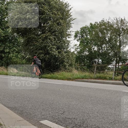 30.08.2026 - Elbe Triathlon Hamburg Michael Burmester http://msf.ph/oto/10111718 30.08.2026 15:25:55 Radfahren  meine-sportfotos.de