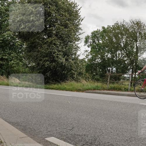 30.08.2026 - Elbe Triathlon Hamburg Michael Burmester http://msf.ph/oto/10111721 30.08.2026 15:26:25 Radfahren  meine-sportfotos.de