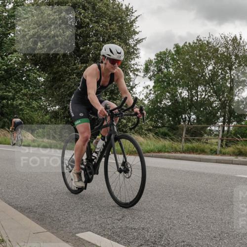 30.08.2026 - Elbe Triathlon Hamburg Michael Burmester http://msf.ph/oto/10111728 30.08.2026 15:27:00 Radfahren 168 meine-sportfotos.de