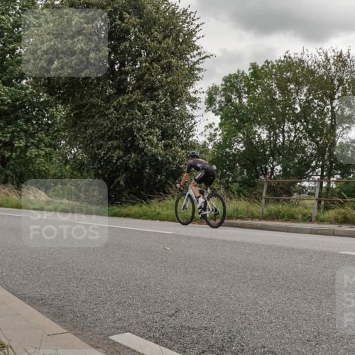30.08.2026 - Elbe Triathlon Hamburg Michael Burmester http://msf.ph/oto/10111733 30.08.2026 15:27:18 Radfahren  meine-sportfotos.de