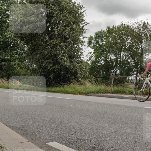 30.08.2026 - Elbe Triathlon Hamburg Michael Burmester http://msf.ph/oto/10111734 30.08.2026 15:27:20 Radfahren  meine-sportfotos.de