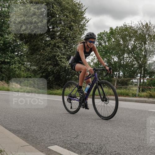 30.08.2026 - Elbe Triathlon Hamburg Michael Burmester http://msf.ph/oto/10111736 30.08.2026 15:27:32 Radfahren  meine-sportfotos.de