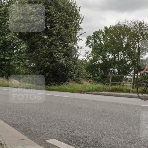 30.08.2026 - Elbe Triathlon Hamburg Michael Burmester http://msf.ph/oto/10111745 30.08.2026 15:28:39 Radfahren  meine-sportfotos.de