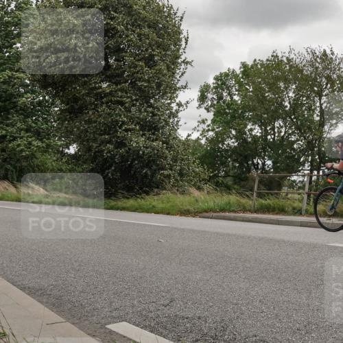 30.08.2026 - Elbe Triathlon Hamburg Michael Burmester http://msf.ph/oto/10111749 30.08.2026 15:28:48 Radfahren  meine-sportfotos.de
