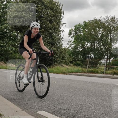 30.08.2026 - Elbe Triathlon Hamburg Michael Burmester http://msf.ph/oto/10111755 30.08.2026 15:29:13 Radfahren  meine-sportfotos.de