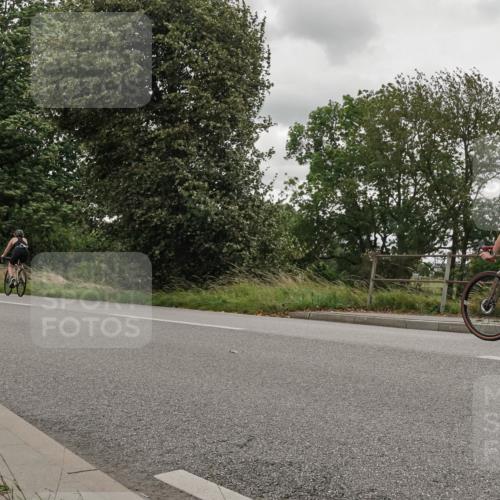 30.08.2026 - Elbe Triathlon Hamburg Michael Burmester http://msf.ph/oto/10111757 30.08.2026 15:29:39 Radfahren  meine-sportfotos.de