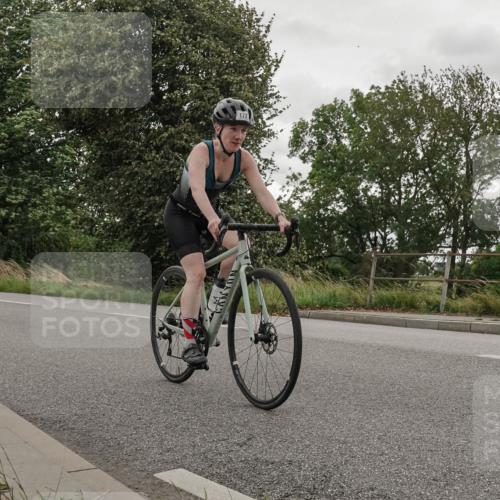 30.08.2026 - Elbe Triathlon Hamburg Michael Burmester http://msf.ph/oto/10111762 30.08.2026 15:30:23 Radfahren  meine-sportfotos.de