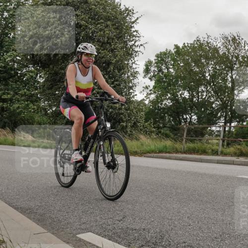 30.08.2026 - Elbe Triathlon Hamburg Michael Burmester http://msf.ph/oto/10111763 30.08.2026 15:30:24 Radfahren  meine-sportfotos.de