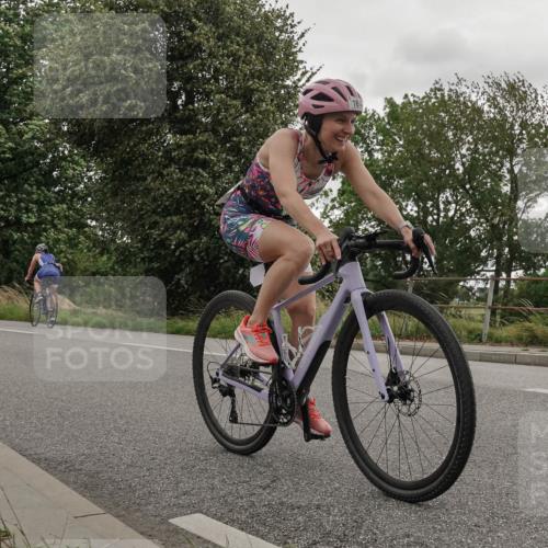 30.08.2026 - Elbe Triathlon Hamburg Michael Burmester http://msf.ph/oto/10111768 30.08.2026 15:30:39 Radfahren  meine-sportfotos.de