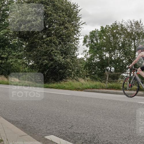 30.08.2026 - Elbe Triathlon Hamburg Michael Burmester http://msf.ph/oto/10111773 30.08.2026 15:31:06 Radfahren 1693 meine-sportfotos.de