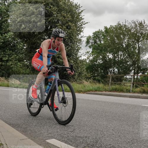 30.08.2026 - Elbe Triathlon Hamburg Michael Burmester http://msf.ph/oto/10111782 30.08.2026 15:32:10 Radfahren 135 meine-sportfotos.de
