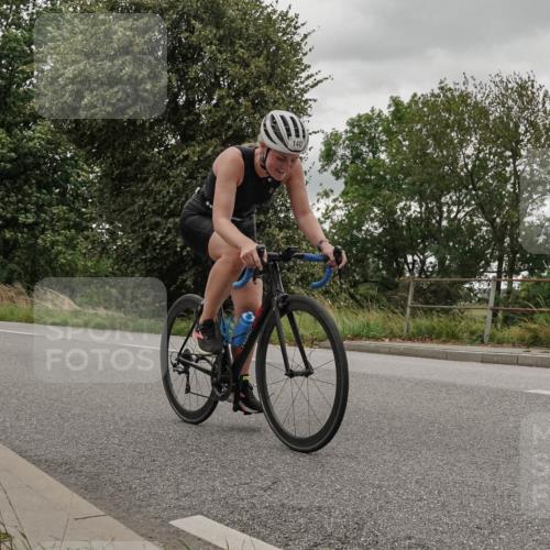 30.08.2026 - Elbe Triathlon Hamburg Michael Burmester http://msf.ph/oto/10111790 30.08.2026 15:32:57 Radfahren 140 meine-sportfotos.de