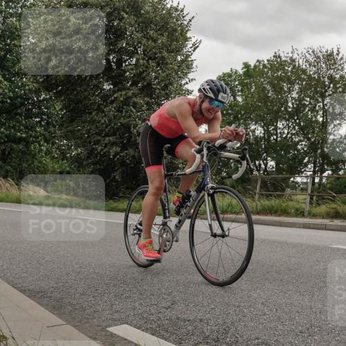 30.08.2026 - Elbe Triathlon Hamburg Michael Burmester http://msf.ph/oto/10111814 30.08.2026 15:34:49 Radfahren  meine-sportfotos.de