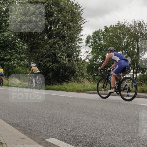 30.08.2026 - Elbe Triathlon Hamburg Michael Burmester http://msf.ph/oto/10111824 30.08.2026 15:35:28 Radfahren  meine-sportfotos.de