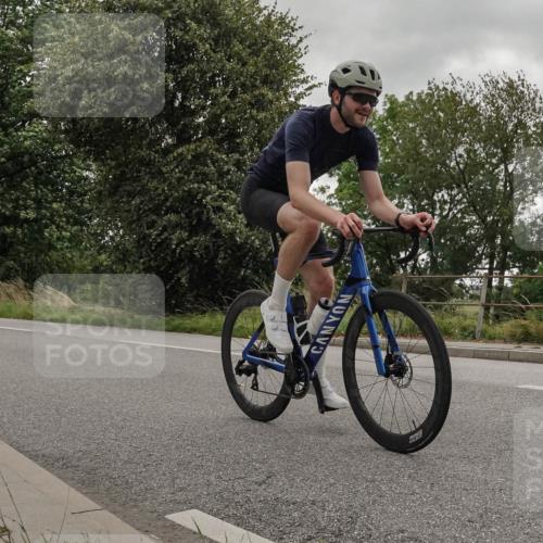 30.08.2026 - Elbe Triathlon Hamburg Michael Burmester http://msf.ph/oto/10111846 30.08.2026 15:38:08 Radfahren  meine-sportfotos.de