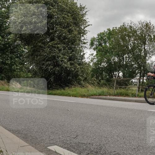 30.08.2026 - Elbe Triathlon Hamburg Michael Burmester http://msf.ph/oto/10111847 30.08.2026 15:38:10 Radfahren  meine-sportfotos.de