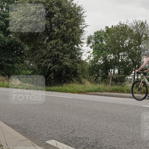 30.08.2026 - Elbe Triathlon Hamburg Michael Burmester http://msf.ph/oto/10111867 30.08.2026 15:40:06 Radfahren  meine-sportfotos.de