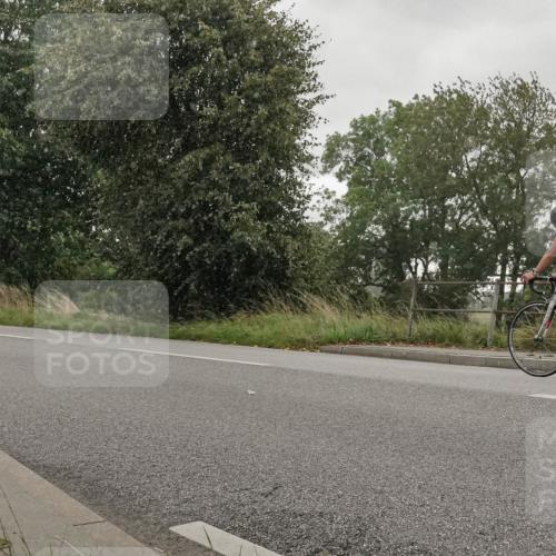 30.08.2026 - Elbe Triathlon Hamburg Michael Burmester http://msf.ph/oto/10111886 30.08.2026 15:42:37 Radfahren 1323 meine-sportfotos.de