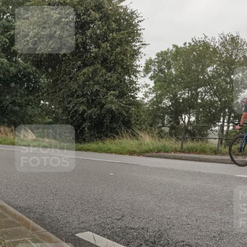 30.08.2026 - Elbe Triathlon Hamburg Michael Burmester http://msf.ph/oto/10111901 30.08.2026 15:45:16 Radfahren  meine-sportfotos.de