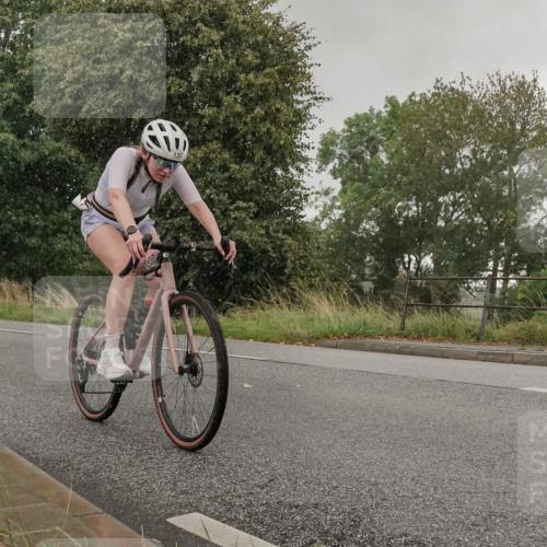 30.08.2026 - Elbe Triathlon Hamburg Michael Burmester http://msf.ph/oto/10111914 30.08.2026 15:47:28 Radfahren 137 meine-sportfotos.de