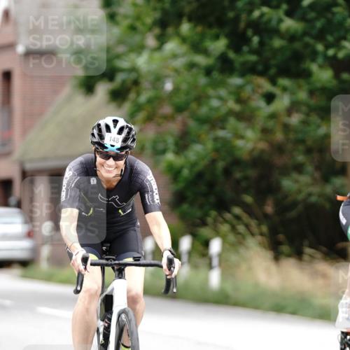 30.08.2026 - Elbe Triathlon Hamburg Michael Burmester http://msf.ph/oto/10111933 30.08.2026 14:10:03 Radfahren 148, 168 meine-sportfotos.de