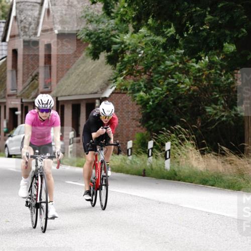 30.08.2026 - Elbe Triathlon Hamburg Michael Burmester http://msf.ph/oto/10111945 30.08.2026 14:13:01 Radfahren 154, 130, 145, 154, 178 meine-sportfotos.de