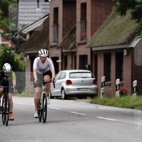 30.08.2026 - Elbe Triathlon Hamburg Michael Burmester http://msf.ph/oto/10111957 30.08.2026 14:13:43 Radfahren 150, 150 meine-sportfotos.de
