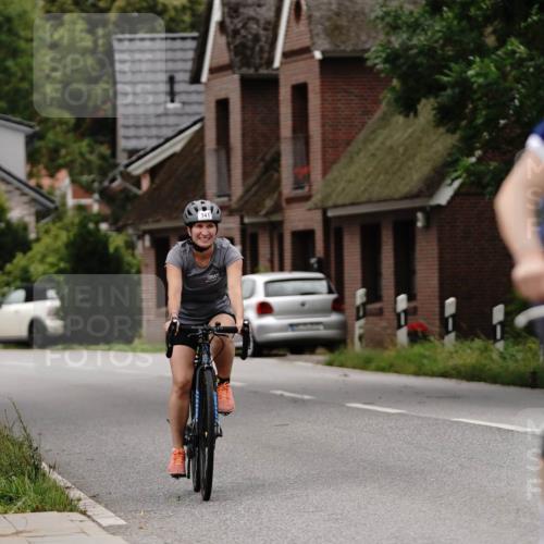 30.08.2026 - Elbe Triathlon Hamburg Michael Burmester http://msf.ph/oto/10111981 30.08.2026 14:14:09 Radfahren 141, 136, 141, 170 meine-sportfotos.de