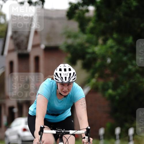30.08.2026 - Elbe Triathlon Hamburg Michael Burmester http://msf.ph/oto/10112069 30.08.2026 14:17:13 Radfahren 142, 142 meine-sportfotos.de