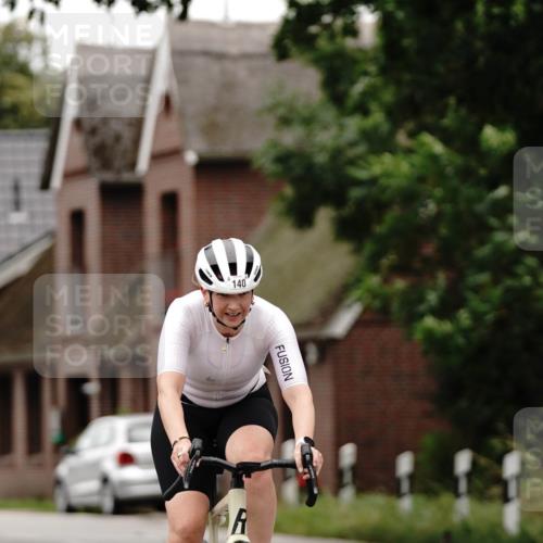 30.08.2026 - Elbe Triathlon Hamburg Michael Burmester http://msf.ph/oto/10112095 30.08.2026 14:18:08 Radfahren 140 meine-sportfotos.de
