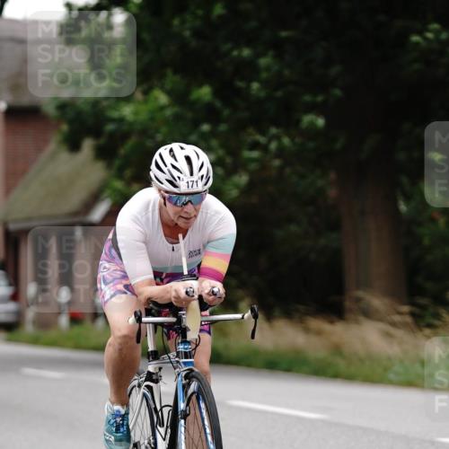 30.08.2026 - Elbe Triathlon Hamburg Michael Burmester http://msf.ph/oto/10112132 30.08.2026 14:19:09 Radfahren 171, 2001, 148, 171 meine-sportfotos.de