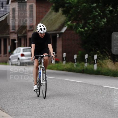 30.08.2026 - Elbe Triathlon Hamburg Michael Burmester http://msf.ph/oto/10112138 30.08.2026 14:19:20 Radfahren 163, 163 meine-sportfotos.de