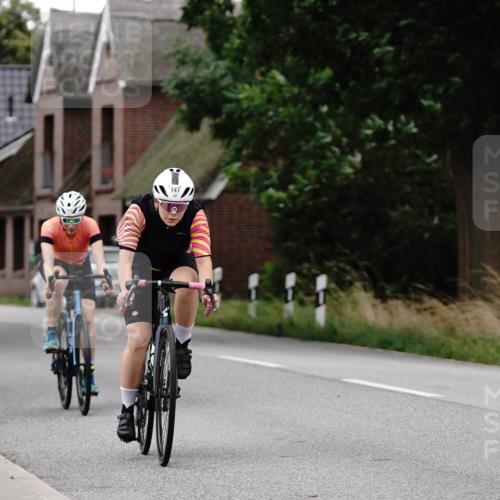 30.08.2026 - Elbe Triathlon Hamburg Michael Burmester http://msf.ph/oto/10112178 30.08.2026 14:20:56 Radfahren 147, 146, 147, 165, 172 meine-sportfotos.de
