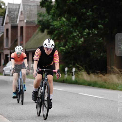 30.08.2026 - Elbe Triathlon Hamburg Michael Burmester http://msf.ph/oto/10112180 30.08.2026 14:20:56 Radfahren 147, 146, 147, 165, 172 meine-sportfotos.de