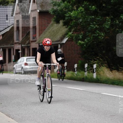 30.08.2026 - Elbe Triathlon Hamburg Michael Burmester http://msf.ph/oto/10112213 30.08.2026 14:22:28 Radfahren 153, 133, 142, 153 meine-sportfotos.de