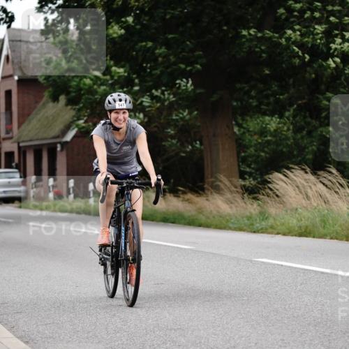 30.08.2026 - Elbe Triathlon Hamburg Michael Burmester http://msf.ph/oto/10112254 30.08.2026 14:27:02 Radfahren 141 meine-sportfotos.de