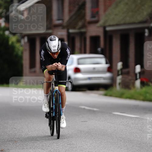 30.08.2026 - Elbe Triathlon Hamburg Michael Burmester http://msf.ph/oto/10112272 30.08.2026 14:43:52 Radfahren  meine-sportfotos.de
