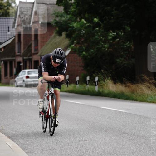 30.08.2026 - Elbe Triathlon Hamburg Michael Burmester http://msf.ph/oto/10112327 30.08.2026 14:48:26 Radfahren 175 meine-sportfotos.de