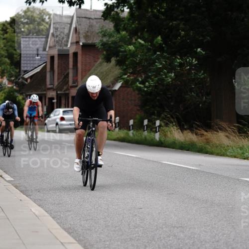 30.08.2026 - Elbe Triathlon Hamburg Michael Burmester http://msf.ph/oto/10112378 30.08.2026 14:51:42 Radfahren 135, 173 meine-sportfotos.de