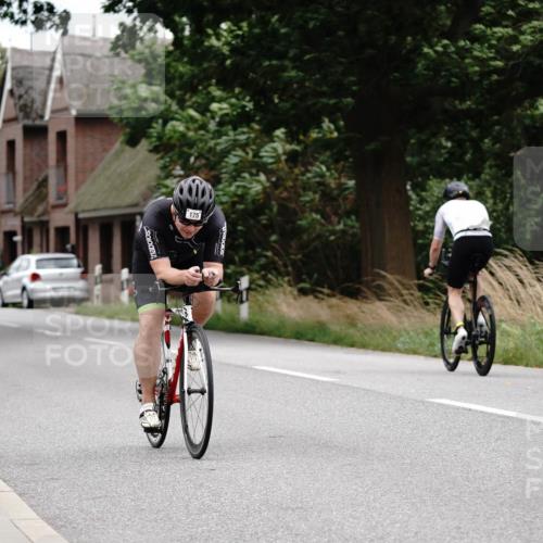 30.08.2026 - Elbe Triathlon Hamburg Michael Burmester http://msf.ph/oto/10112407 30.08.2026 14:52:55 Radfahren 175 meine-sportfotos.de