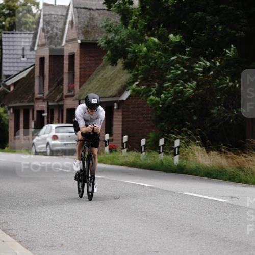 30.08.2026 - Elbe Triathlon Hamburg Michael Burmester http://msf.ph/oto/10112427 30.08.2026 14:54:01 Radfahren 176, 169 meine-sportfotos.de