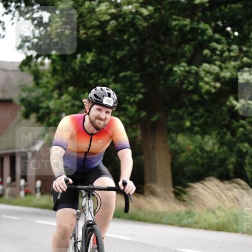 30.08.2026 - Elbe Triathlon Hamburg Michael Burmester http://msf.ph/oto/10112456 30.08.2026 14:55:16 Radfahren 150, 137, 147 meine-sportfotos.de
