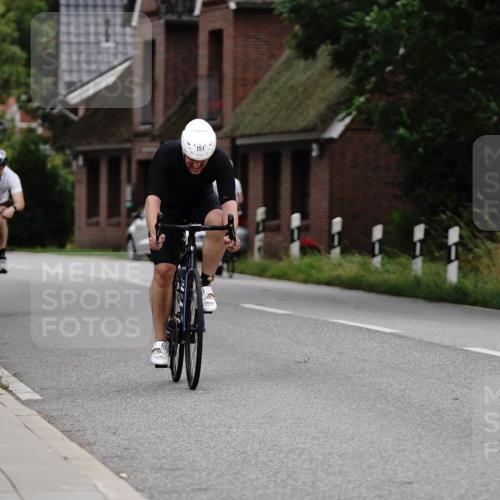30.08.2026 - Elbe Triathlon Hamburg Michael Burmester http://msf.ph/oto/10112463 30.08.2026 14:55:58 Radfahren 151, 177 meine-sportfotos.de