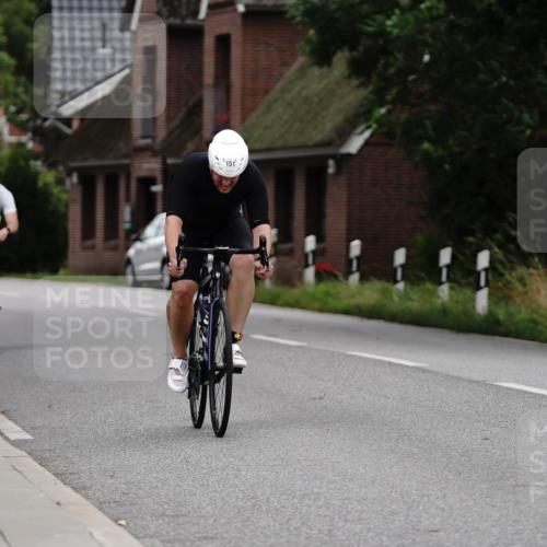 30.08.2026 - Elbe Triathlon Hamburg Michael Burmester http://msf.ph/oto/10112464 30.08.2026 14:55:58 Radfahren 151, 177 meine-sportfotos.de