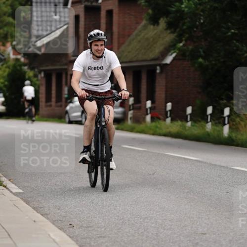 30.08.2026 - Elbe Triathlon Hamburg Michael Burmester http://msf.ph/oto/10112466 30.08.2026 14:56:00 Radfahren 177 meine-sportfotos.de
