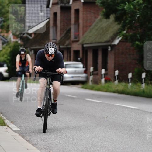 30.08.2026 - Elbe Triathlon Hamburg Michael Burmester http://msf.ph/oto/10112468 30.08.2026 14:56:03 Radfahren 157, 157, 170, 177 meine-sportfotos.de